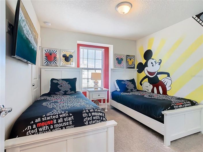 Image No.9-5 Bed Townhouse for sale