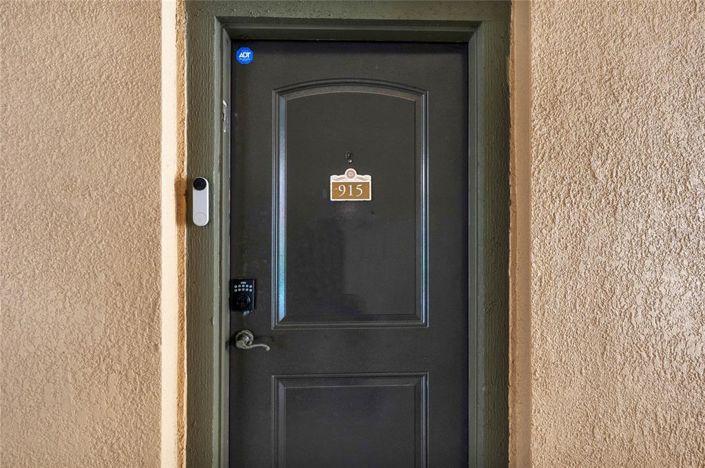 Image No.27-3 Bed Property for sale