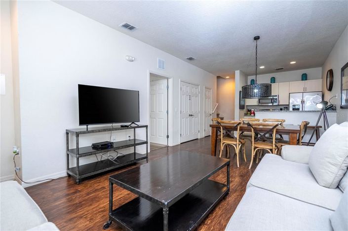 Image No.9-3 Bed Townhouse for sale