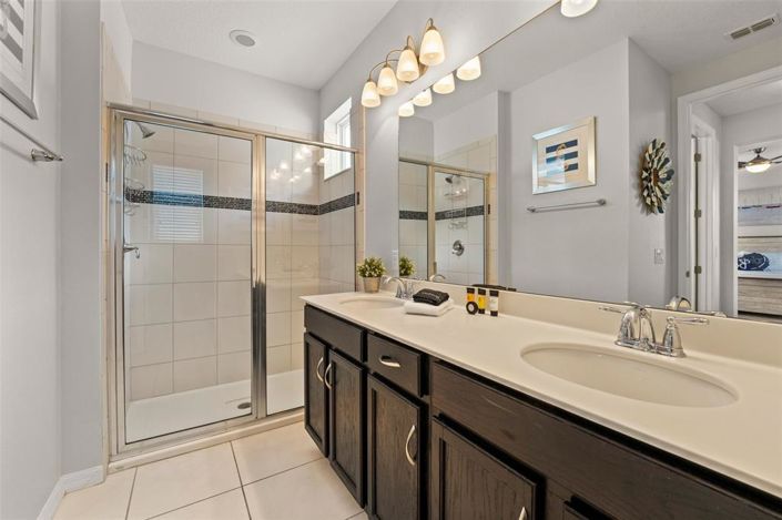 Image No.30-4 Bed Property for sale