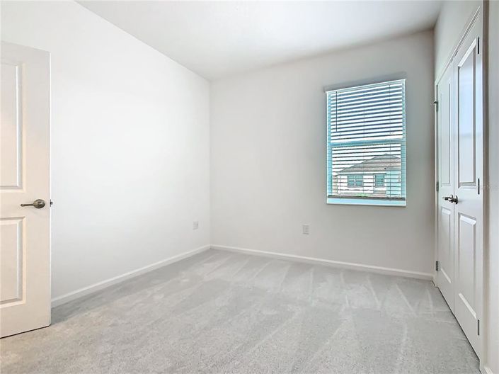 Image No.28-8 Bed Property for sale