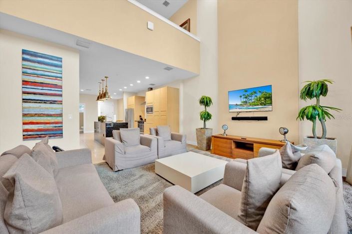 Image No.12-3 Bed Townhouse for sale