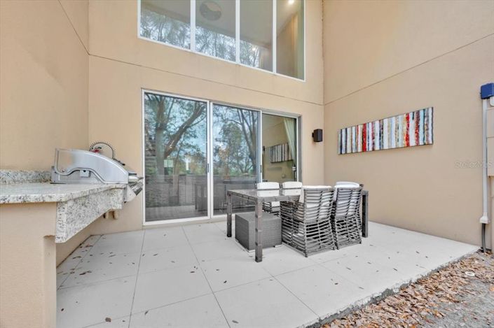 Image No.15-3 Bed Townhouse for sale