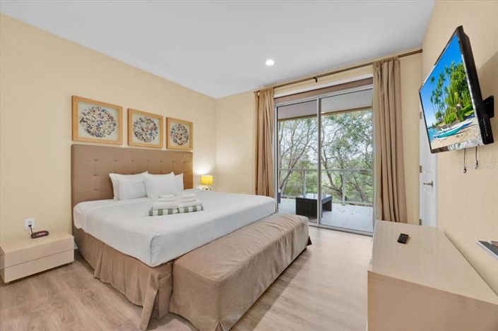 Image No.21-3 Bed Townhouse for sale