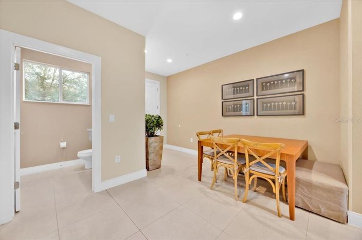 Image No.4-3 Bed Townhouse for sale