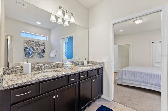 Image No.18-6 Bed Property for sale