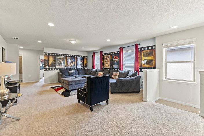 Image No.23-6 Bed Property for sale