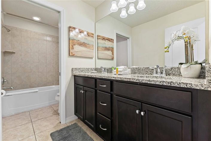 Image No.36-6 Bed Property for sale