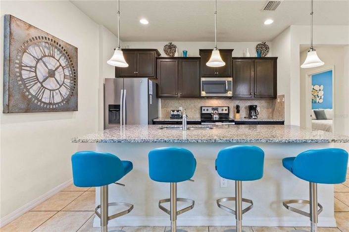 Image No.6-6 Bed Property for sale