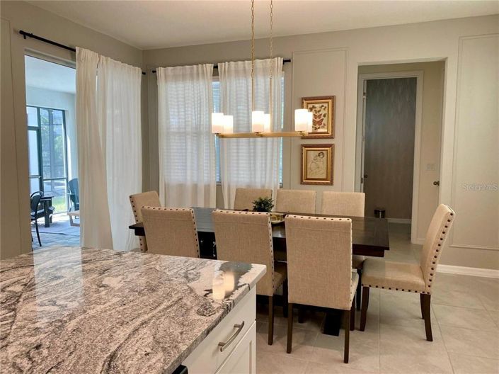 Image No.5-Propriété de 6 chambres à vendre à Kissimmee