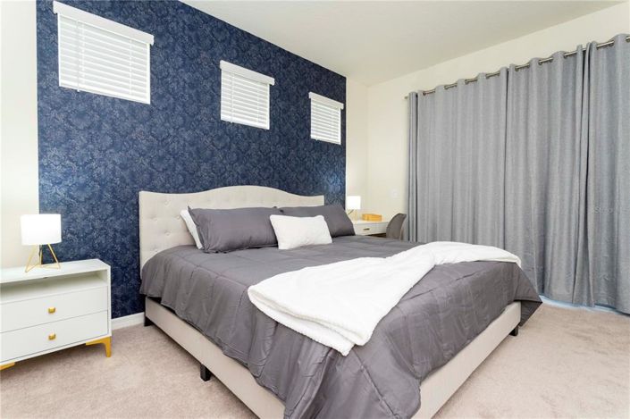 Image No.19-5 Bed Property for sale