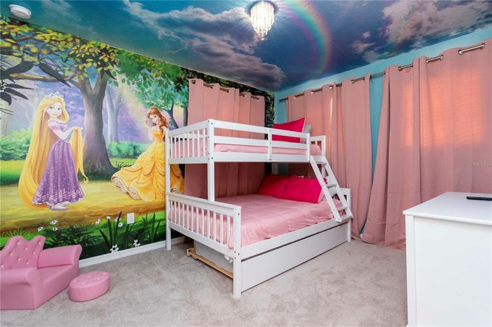 Image No.35-5 Bed Property for sale