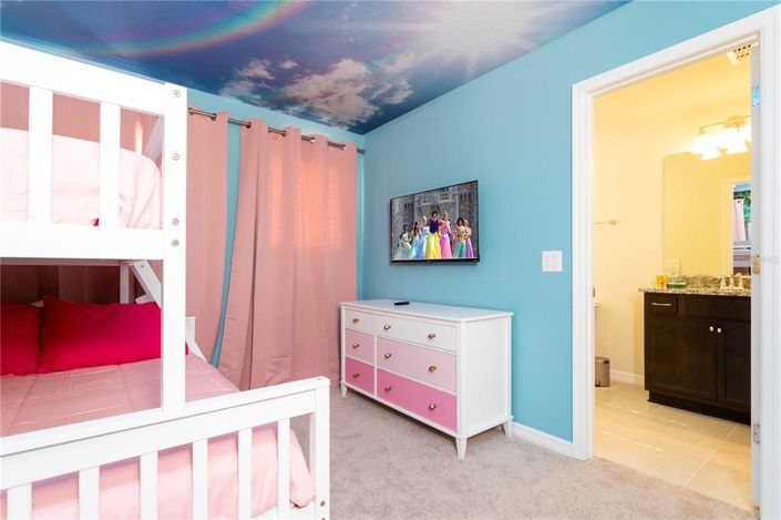 Image No.37-5 Bed Property for sale