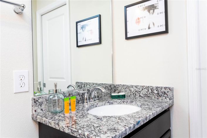 Image No.46-5 Bed Property for sale