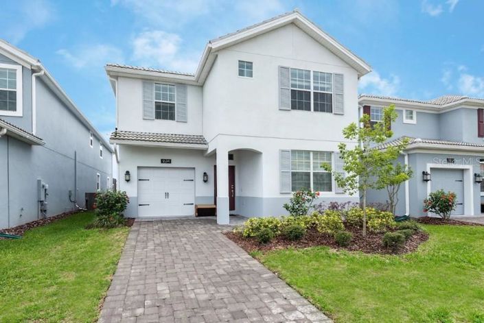 Image No.1-6 Bed Property for sale