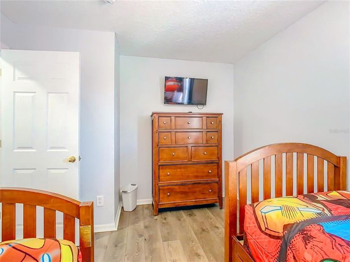 Image No.29-6 Bed Property for sale