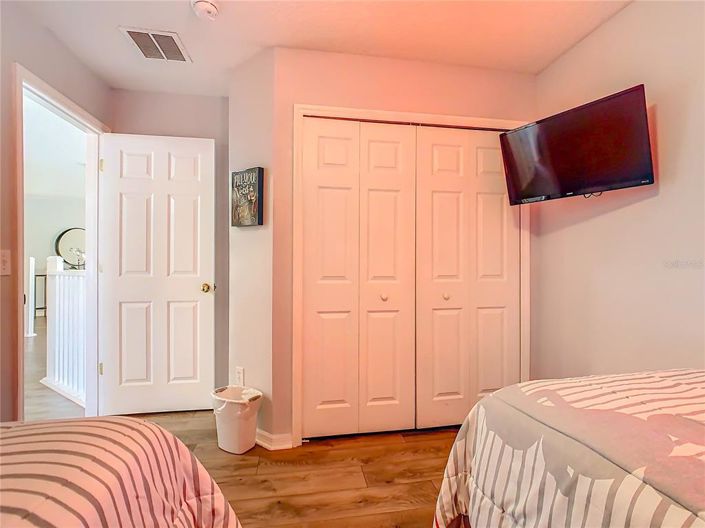 Image No.31-6 Bed Property for sale