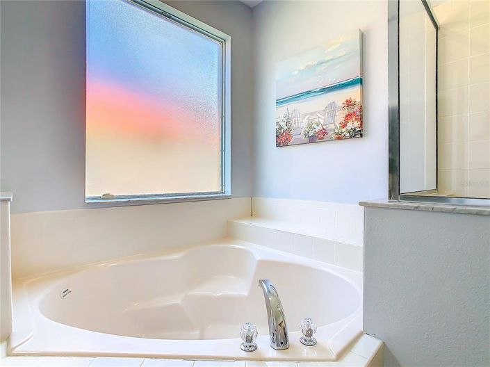 Image No.47-6 Bed Property for sale