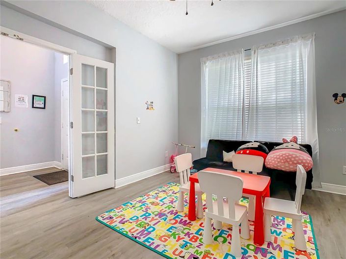 Image No.5-6 Bed Property for sale