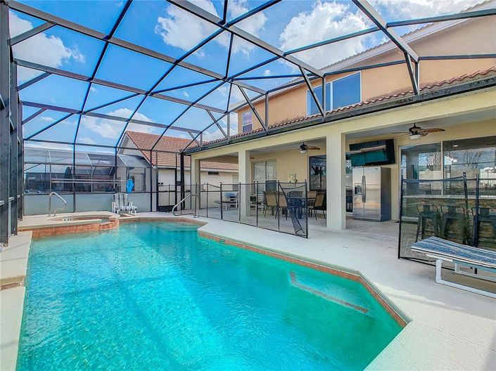 Image No.63-6 Bed Property for sale