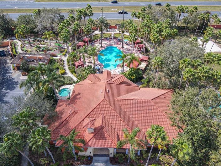 Image No.67-6 Bed Property for sale