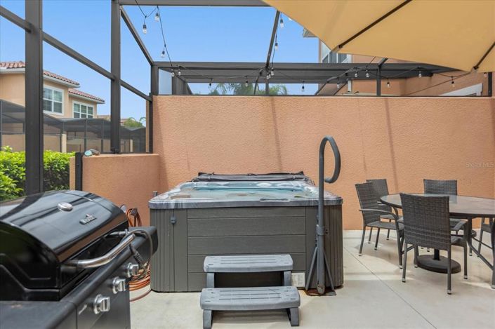 Image No.2-2 Bed Townhouse for sale