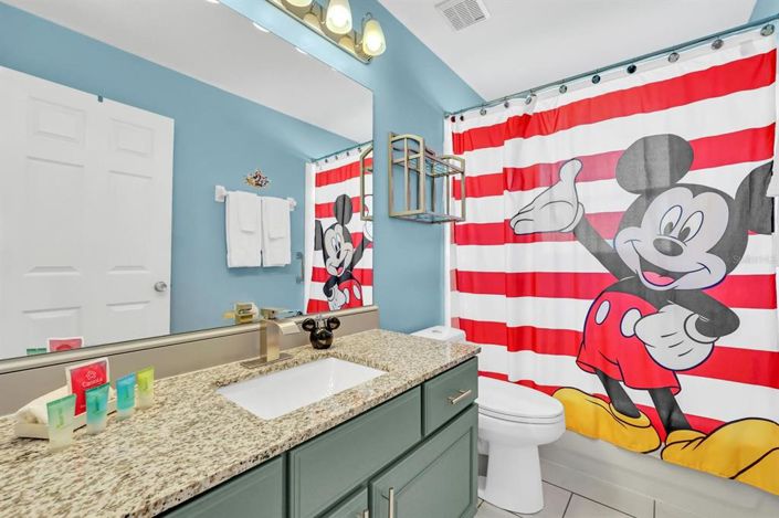 Image No.37-6 Bed Property for sale