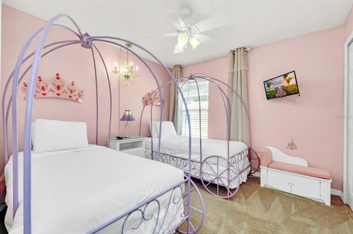 Image No.39-6 Bed Property for sale