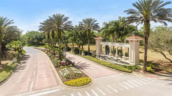 Image No.52-6 Bed Property for sale