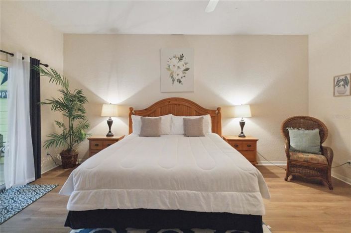 Image No.15-3 Bed Property for sale