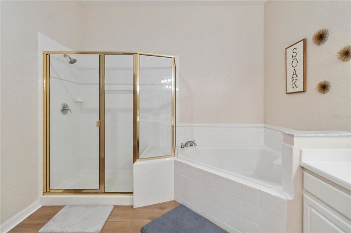 Image No.19-3 Bed Property for sale