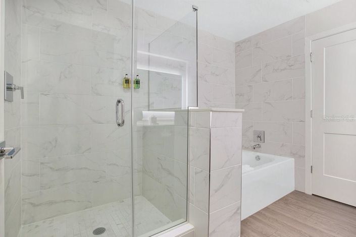 Image No.23-2 Bed Property for sale