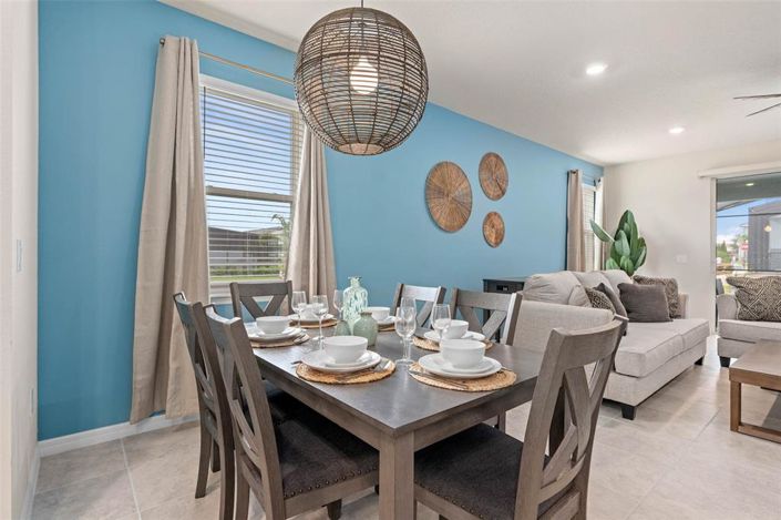 Image No.10-7 Bed Property for sale