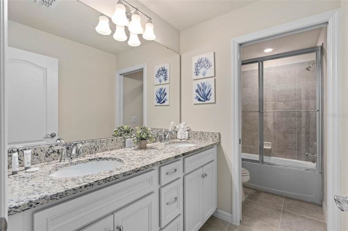 Image No.22-7 Bed Property for sale