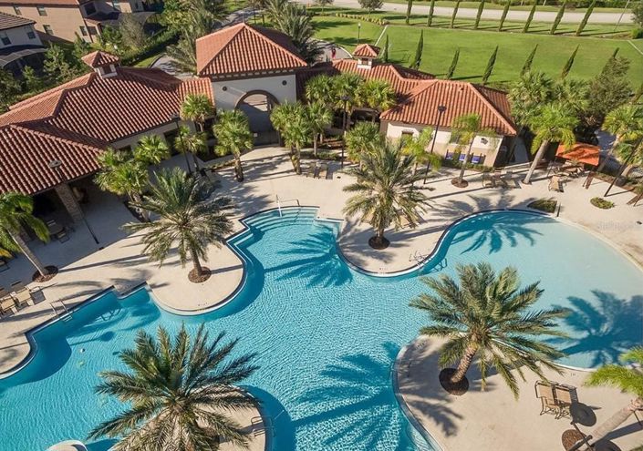 Image No.27-7 Bed Property for sale