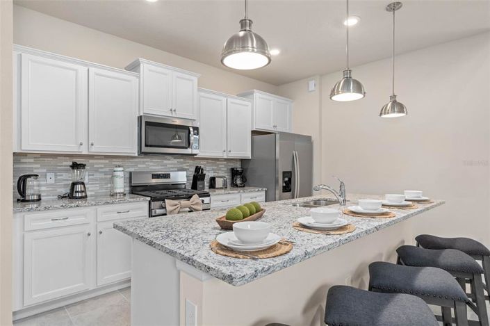 Image No.9-7 Bed Property for sale