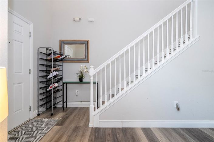 Image No.11-7 Bed Property for sale