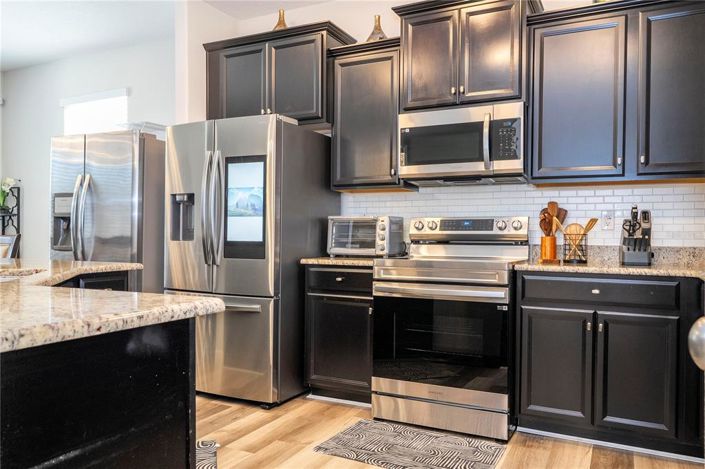 Image No.16-7 Bed Property for sale