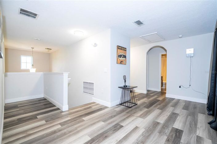 Image No.43-7 Bed Property for sale