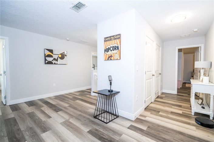 Image No.44-7 Bed Property for sale