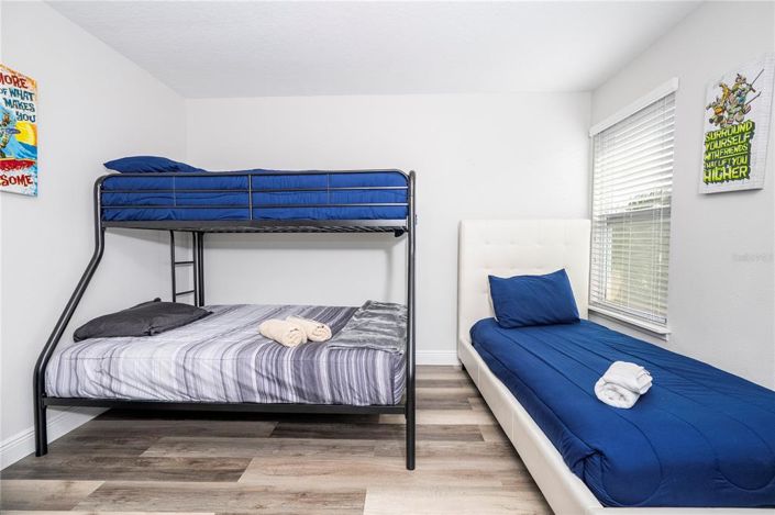 Image No.61-7 Bed Property for sale