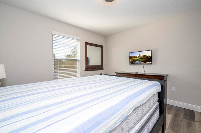 Image No.65-7 Bed Property for sale