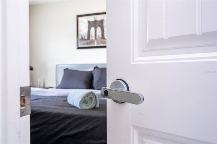 Image No.69-7 Bed Property for sale