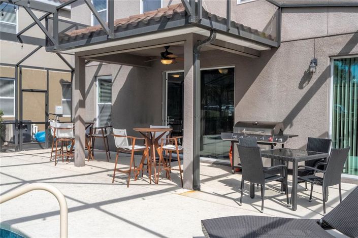 Image No.77-7 Bed Property for sale