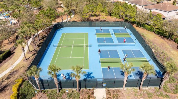 Image No.97-7 Bed Property for sale