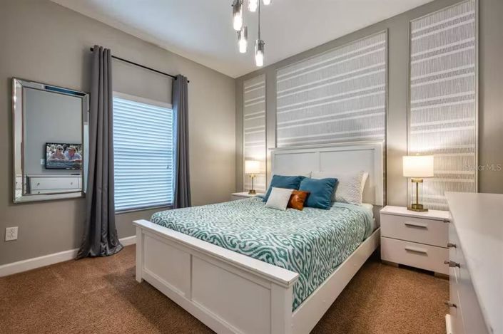 Image No.19-5 Bed Townhouse for sale