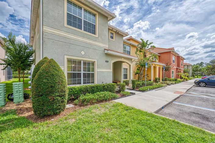 Image No.2-5 Bed Townhouse for sale