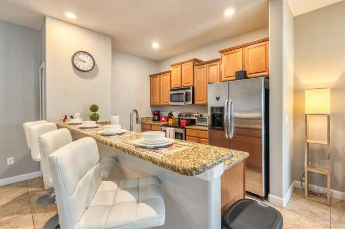 Image No.9-5 Bed Townhouse for sale