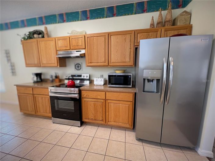 Image No.12-5 Bed Property for sale