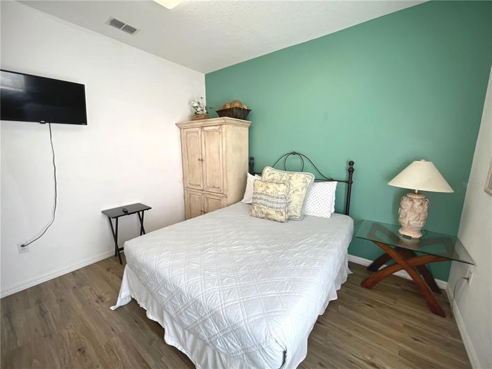 Image No.18-5 Bed Property for sale